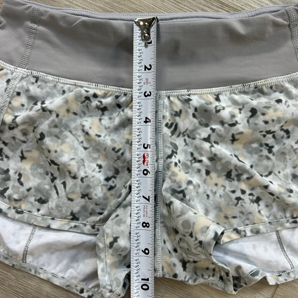 Lululemon Size 2 Low Rise Speed Up 2.5